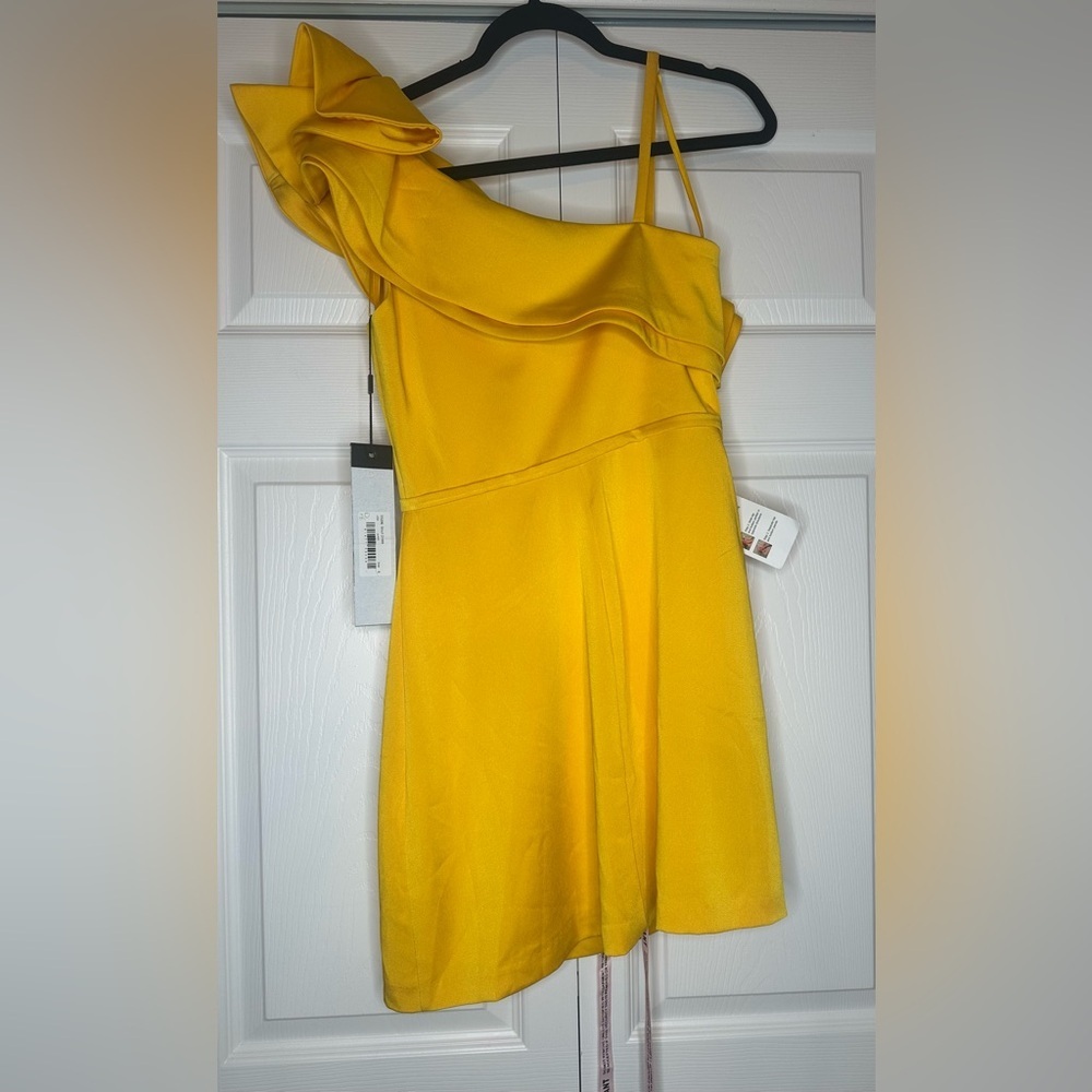 NWT Ieena for Mac Duggal 55286 Asymmetrical Neckline Ruffle Dress Size 6 Lemon - Picture 6 of 6